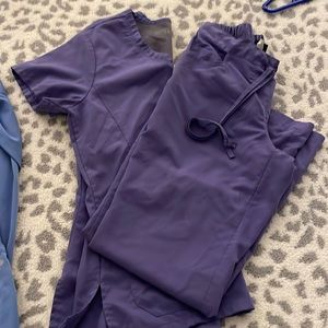 Small top with extra small petite scrub pants.